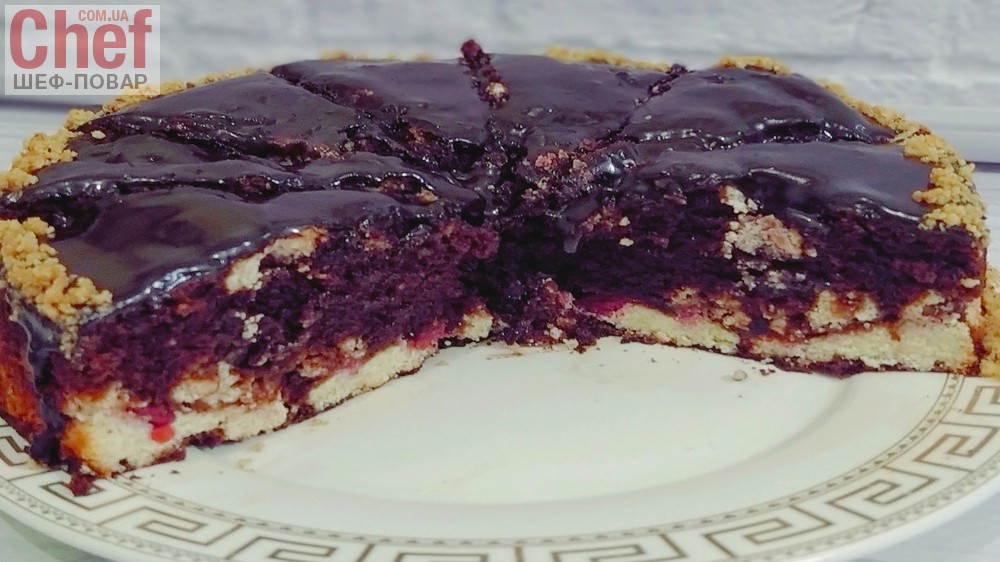 Брауни, шоколадный пирог с творогом и вишней