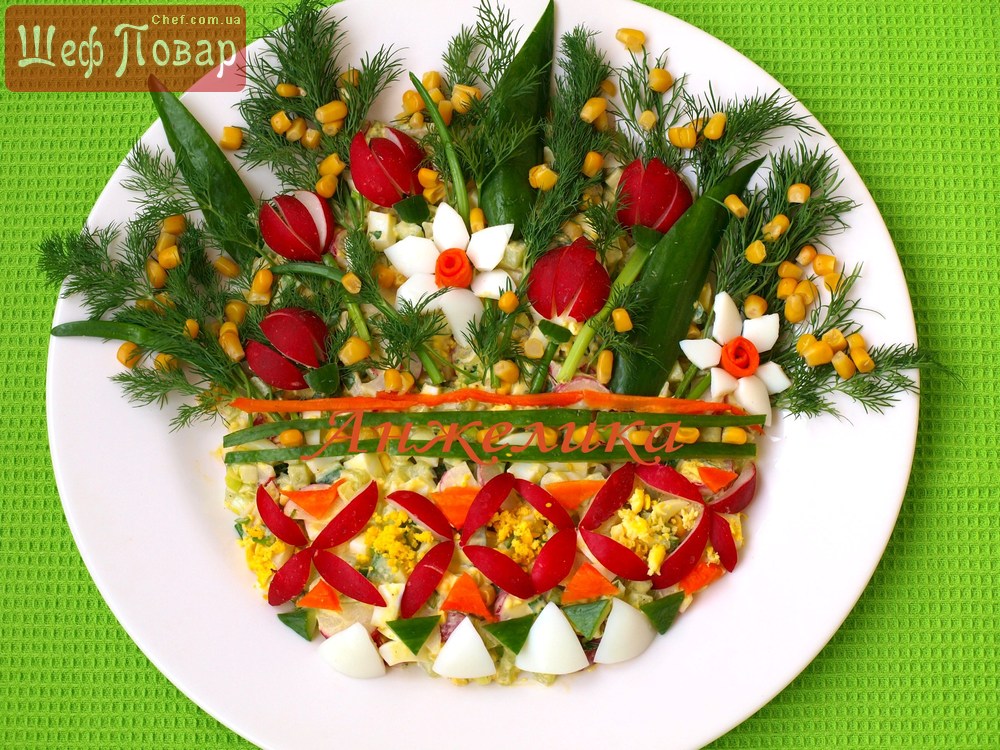 Салат «Тюльпаны» с помидорами и крабовыми палочками — рецепт на 8 Марта