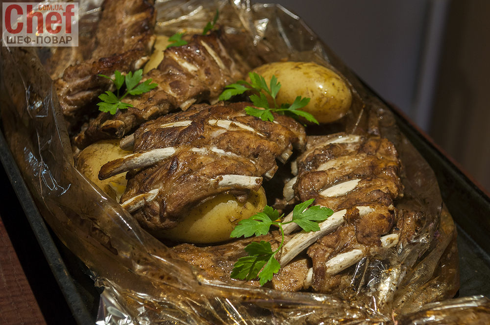 Свиные ребрышки с картошкой в духовке – 8 вкусных рецептов приготовления с пошаговыми фото